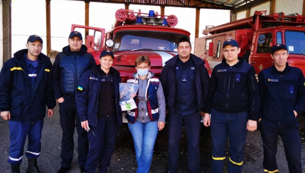 Пожарная команда на КПВВ «Станица Луганская»